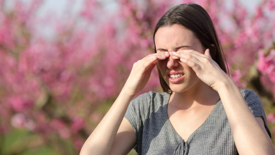 Yeux qui grattent remède grandmère 10 solutions naturelles ultra efficaces pour un regard apaisé